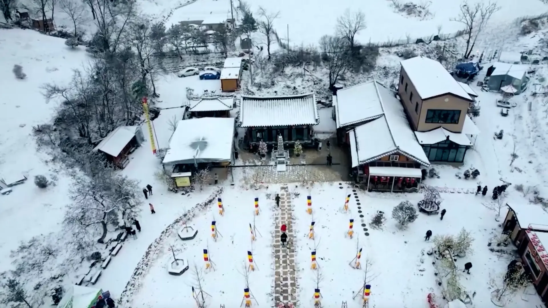 Mái chùa Việt nơi xứ sở kim chi | Người Việt 5 châu | 18/12/2025